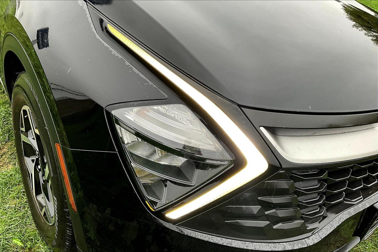 2023 Kia Sportage LX FWD   Heated Seats   Apple CarPlay/Android Auto Photo