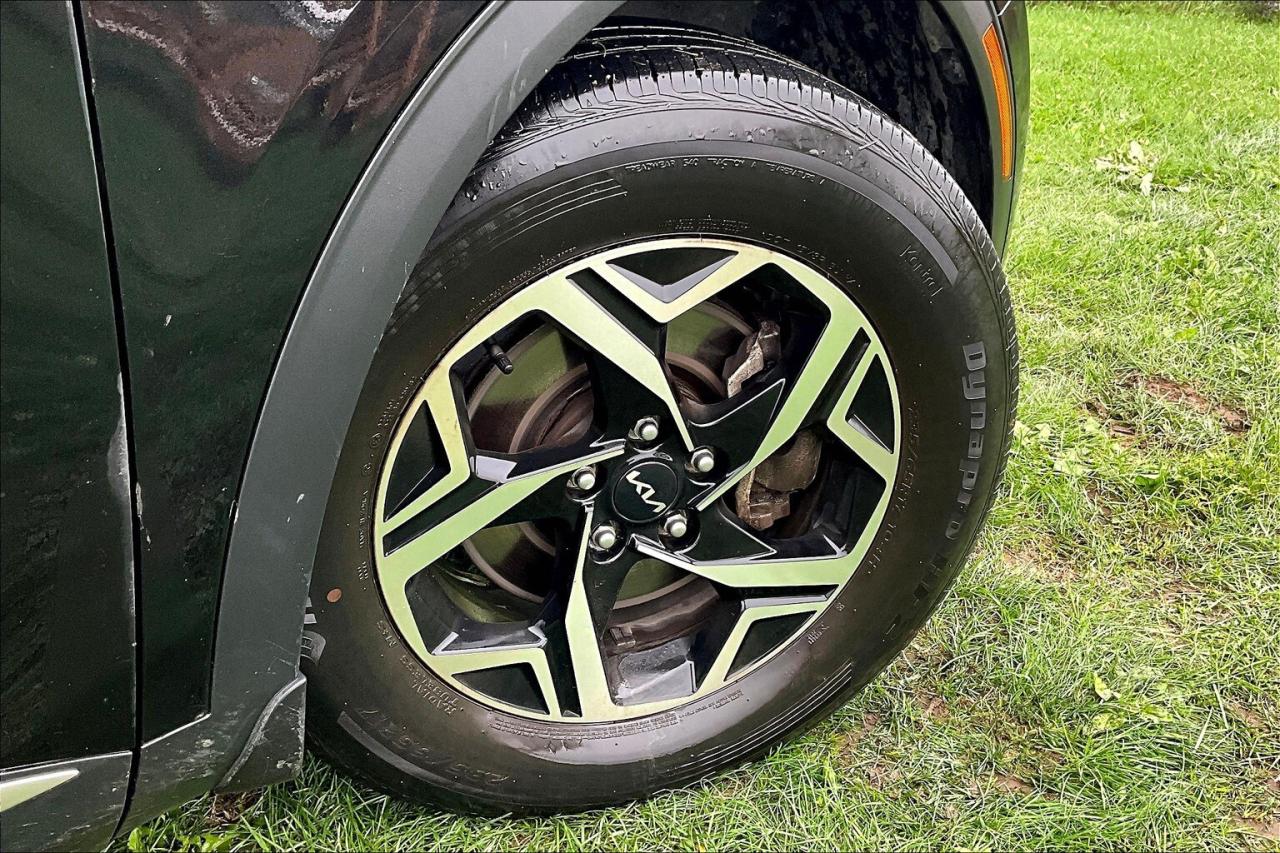 2023 Kia Sportage LX FWD   Heated Seats   Apple CarPlay/Android Auto Photo