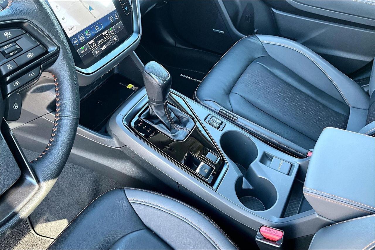 2024 Subaru Crosstrek Limited AWD - CPO 3.99% FINANCING Photo