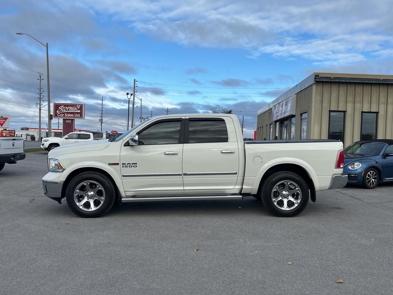 2018 RAM 1500 Laramie 4x4 LOADED CALL NAPANEE 613-354-2100 Photo