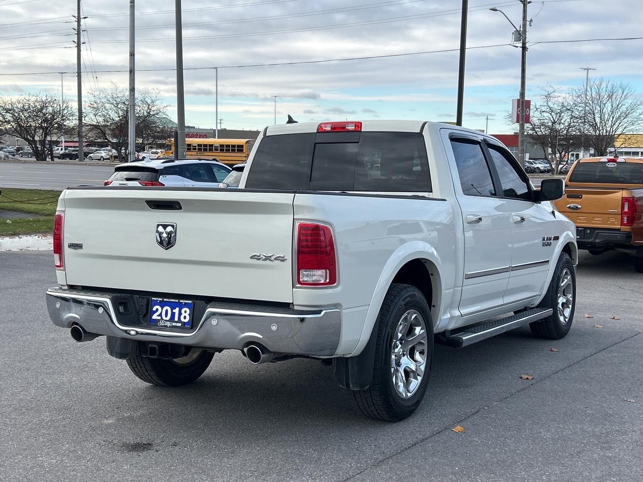 2018 RAM 1500 Laramie 4x4 LOADED CALL NAPANEE 613-354-2100 Photo