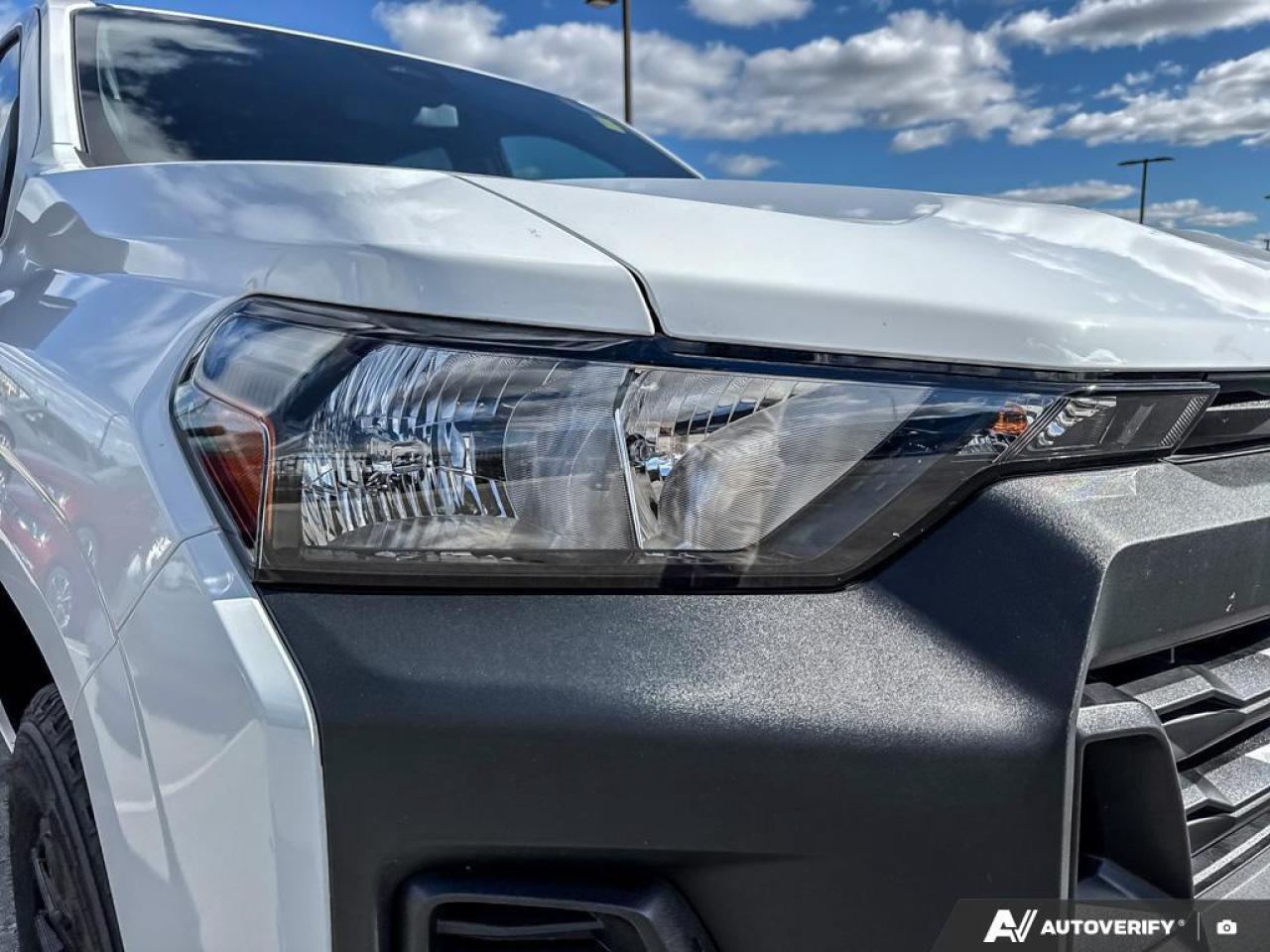 2025 Chevrolet Colorado WT   APPLE CARPLAY   TRAILER PKG   REAR CAM Photo