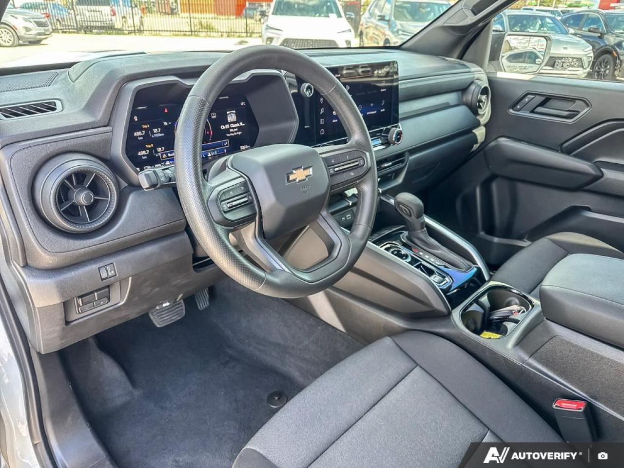 2025 Chevrolet Colorado WT   APPLE CARPLAY   TRAILER PKG   REAR CAM Photo