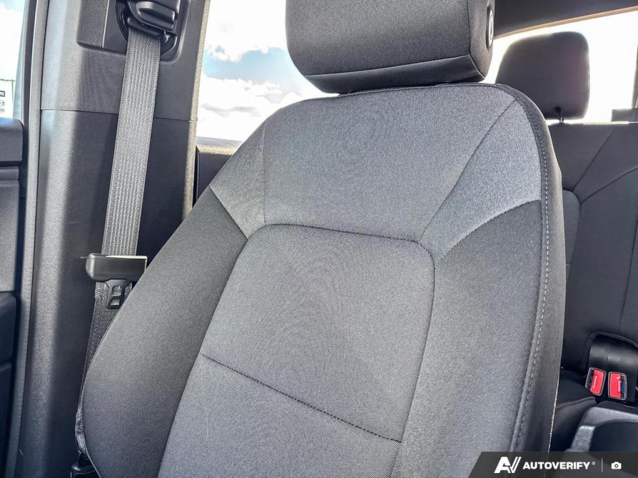 2025 Chevrolet Colorado WT   APPLE CARPLAY   TRAILER PKG   REAR CAM Photo