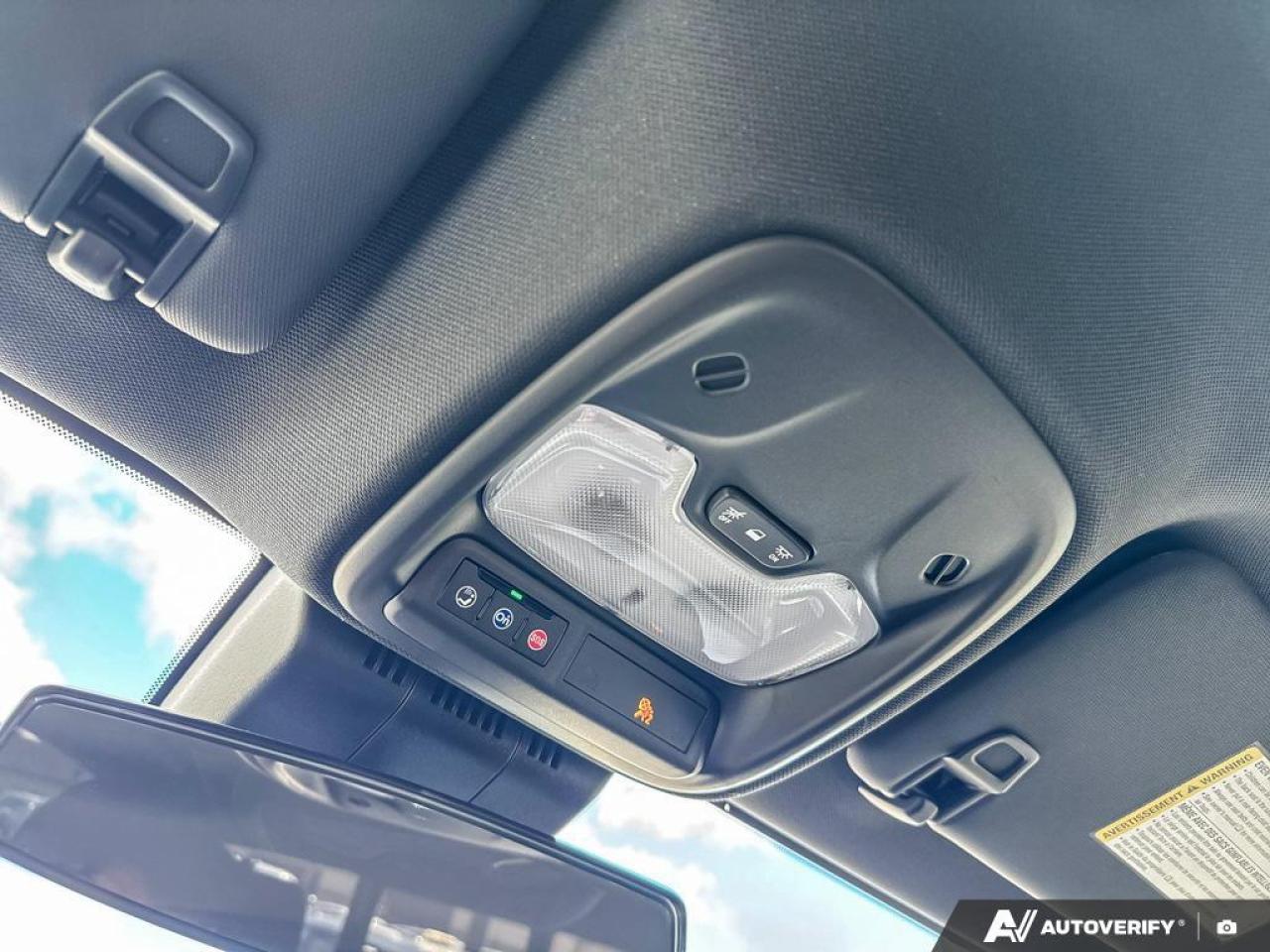 2025 Chevrolet Colorado WT   APPLE CARPLAY   TRAILER PKG   REAR CAM Photo