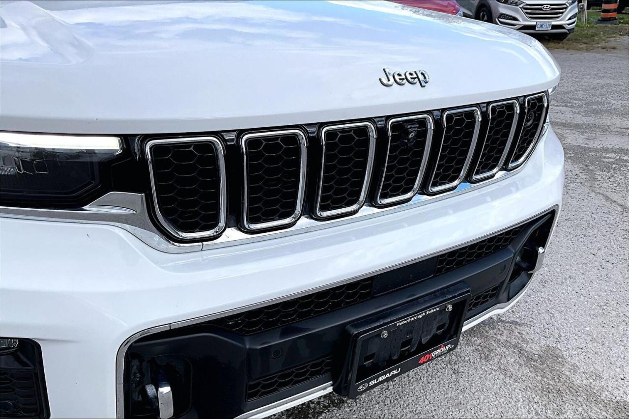 2023 Jeep Grand Cherokee Overland 4WD   Luxury Tech   Rear Seat Video Group Photo