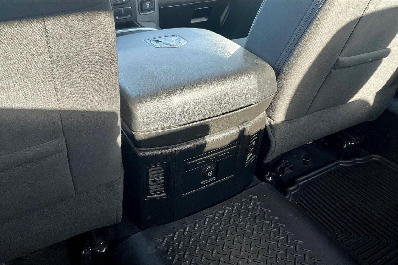 2022 RAM 1500 Classic Warlock 4WD   HEMI V8   Heat Group   Tech Package Photo