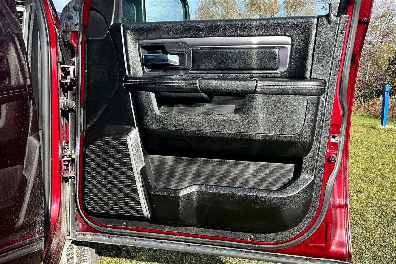 2022 RAM 1500 Classic Warlock 4WD   HEMI V8   Heat Group   Tech Package Photo