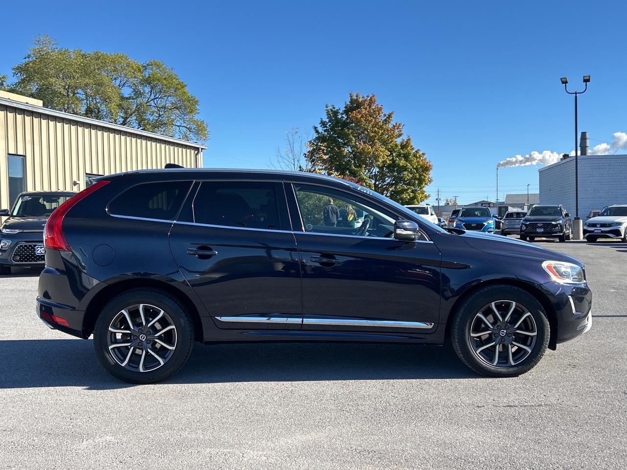 2017 Volvo XC60 T5 Special Ed Premier CALL NAPANEE 613-354-2100 Photo