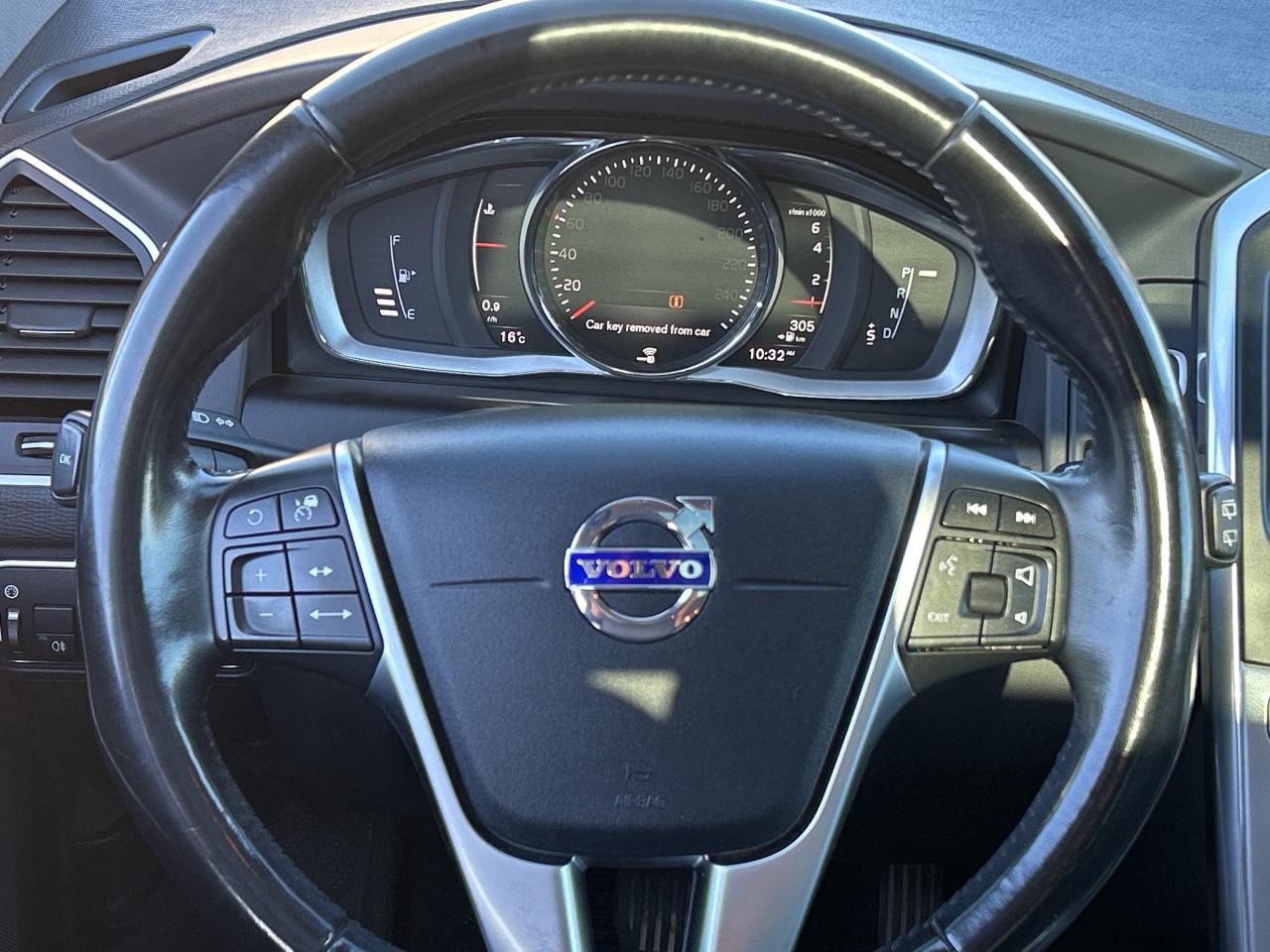 2017 Volvo XC60 T5 Special Ed Premier CALL NAPANEE 613-354-2100 Photo