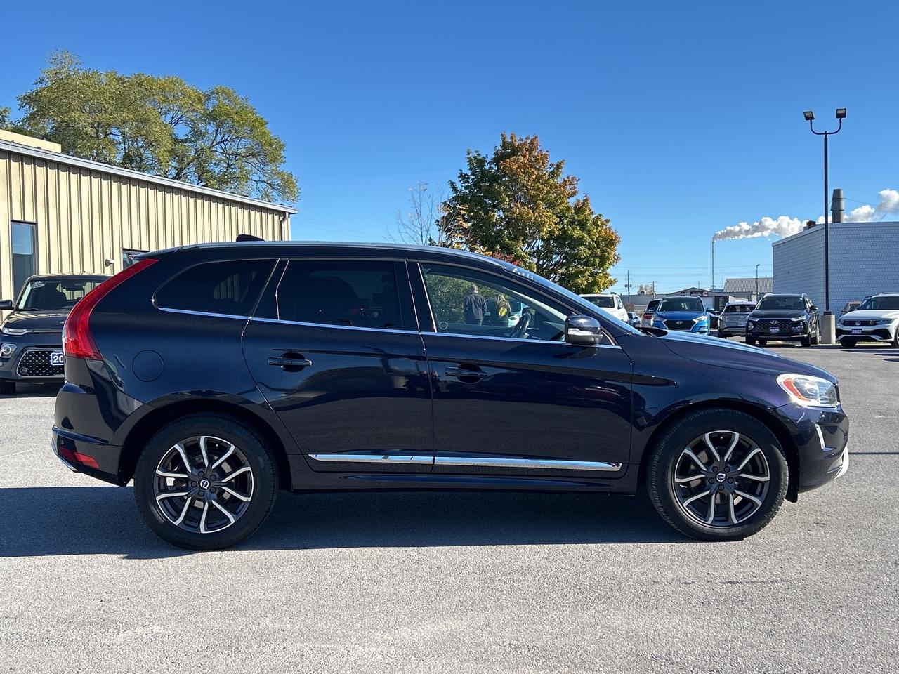 2017 Volvo XC60 T5 Special Ed Premier CALL NAPANEE 613-354-2100 Photo