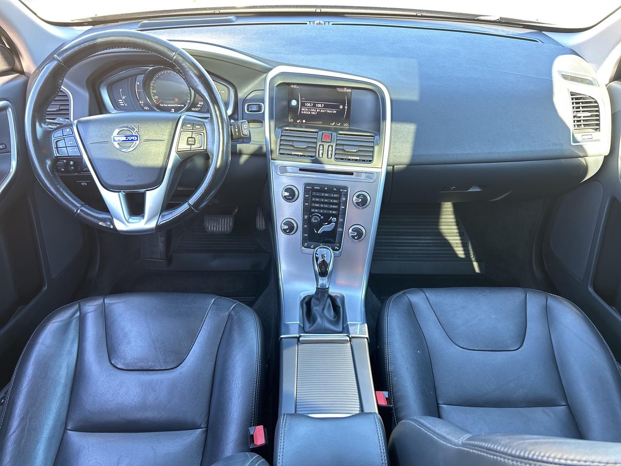 2017 Volvo XC60 T5 Special Ed Premier CALL NAPANEE 613-354-2100 Photo