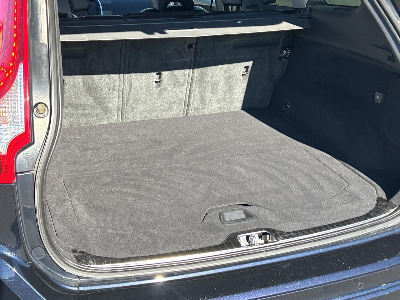 2017 Volvo XC60 T5 Special Ed Premier CALL NAPANEE 613-354-2100 Photo