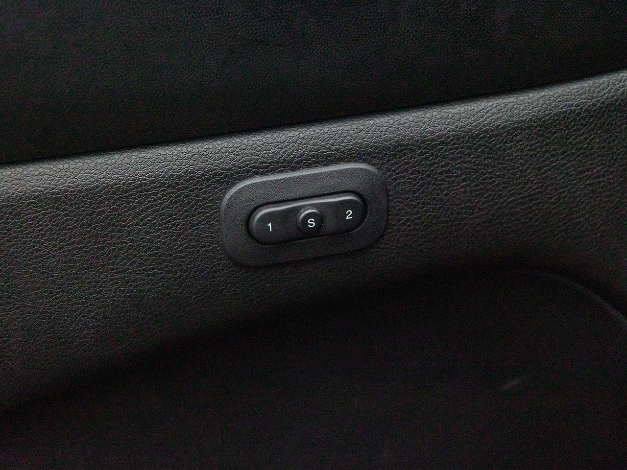 2019 Jeep Grand Cherokee Limited 4x4  navi  roof   camera Photo