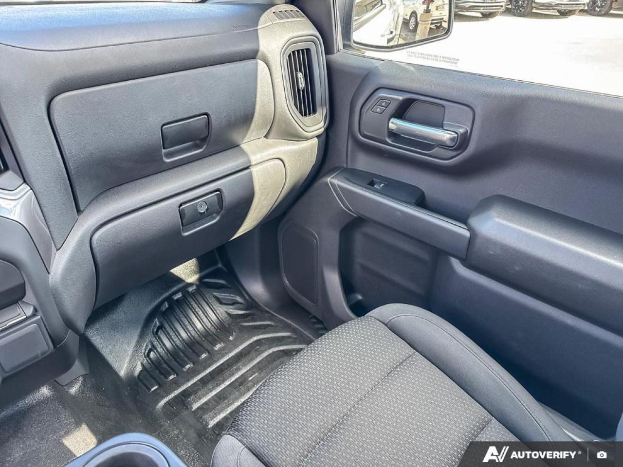 2024 GMC Sierra 1500 Pro 2WD   TONNEAU COVER   SIDE STEPS   5.3L V8 Photo