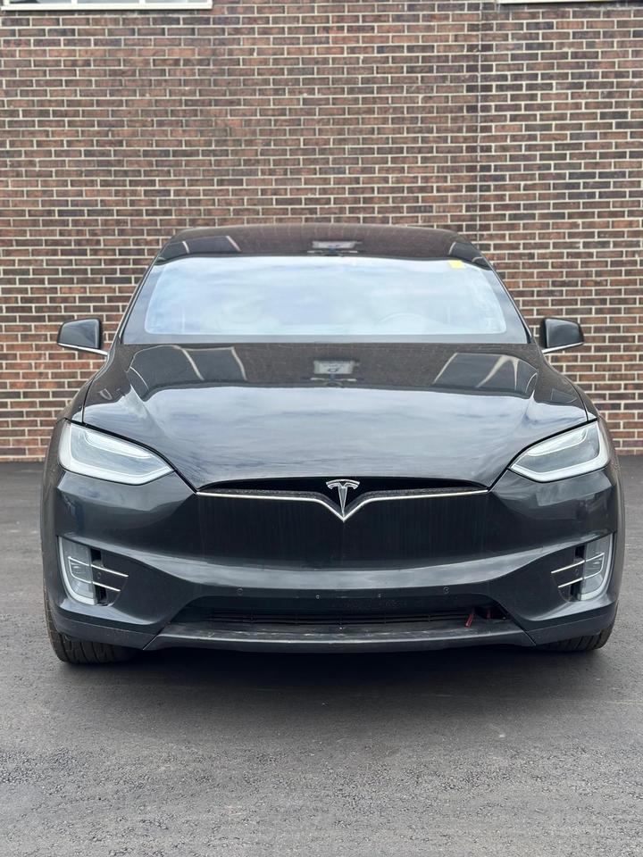 2016 Tesla Model X MODEL X 90D, 6 SEATER, AWD Photo
