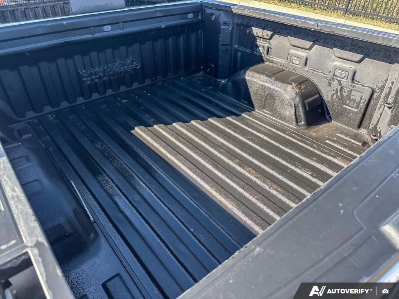 2023 Chevrolet Silverado 1500 High Country   4 NEW TIRES   SUNROOF   VNT SEAT Photo