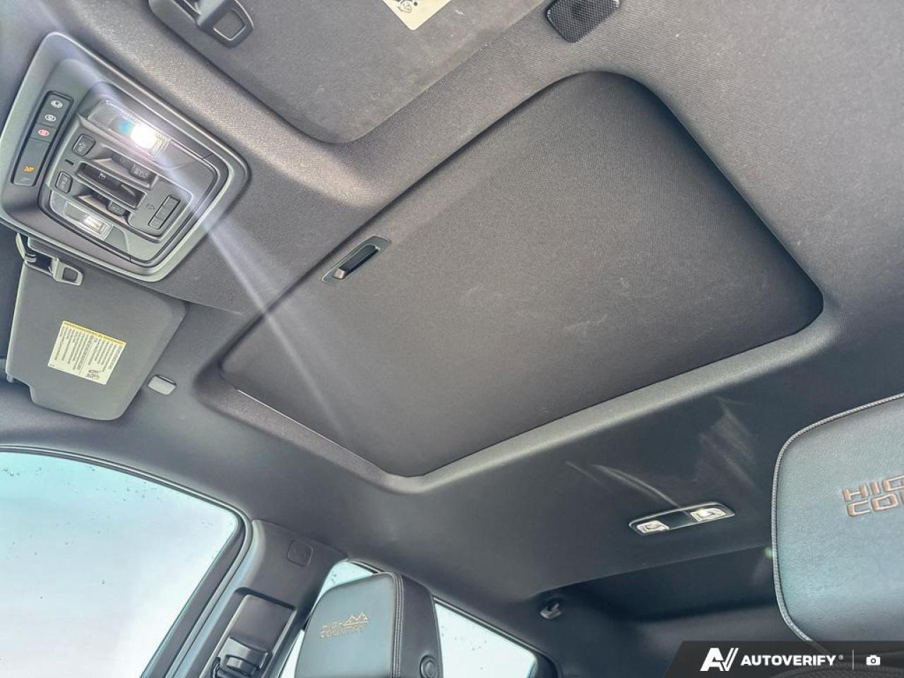 2023 Chevrolet Silverado 1500 High Country   4 NEW TIRES   SUNROOF   VNT SEAT Photo