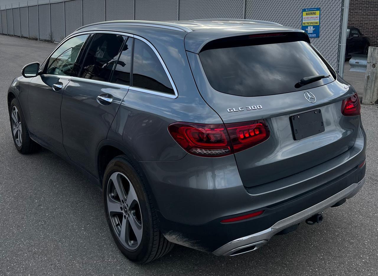 2021 Mercedes-Benz GLC 4MATIC, NAVI, BACK UP CAM, PANO ROOF, DRIVE ASSIST Photo2