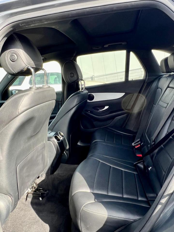 2021 Mercedes-Benz GLC 4MATIC, NAVI, BACK UP CAM, PANO ROOF, DRIVE ASSIST Photo