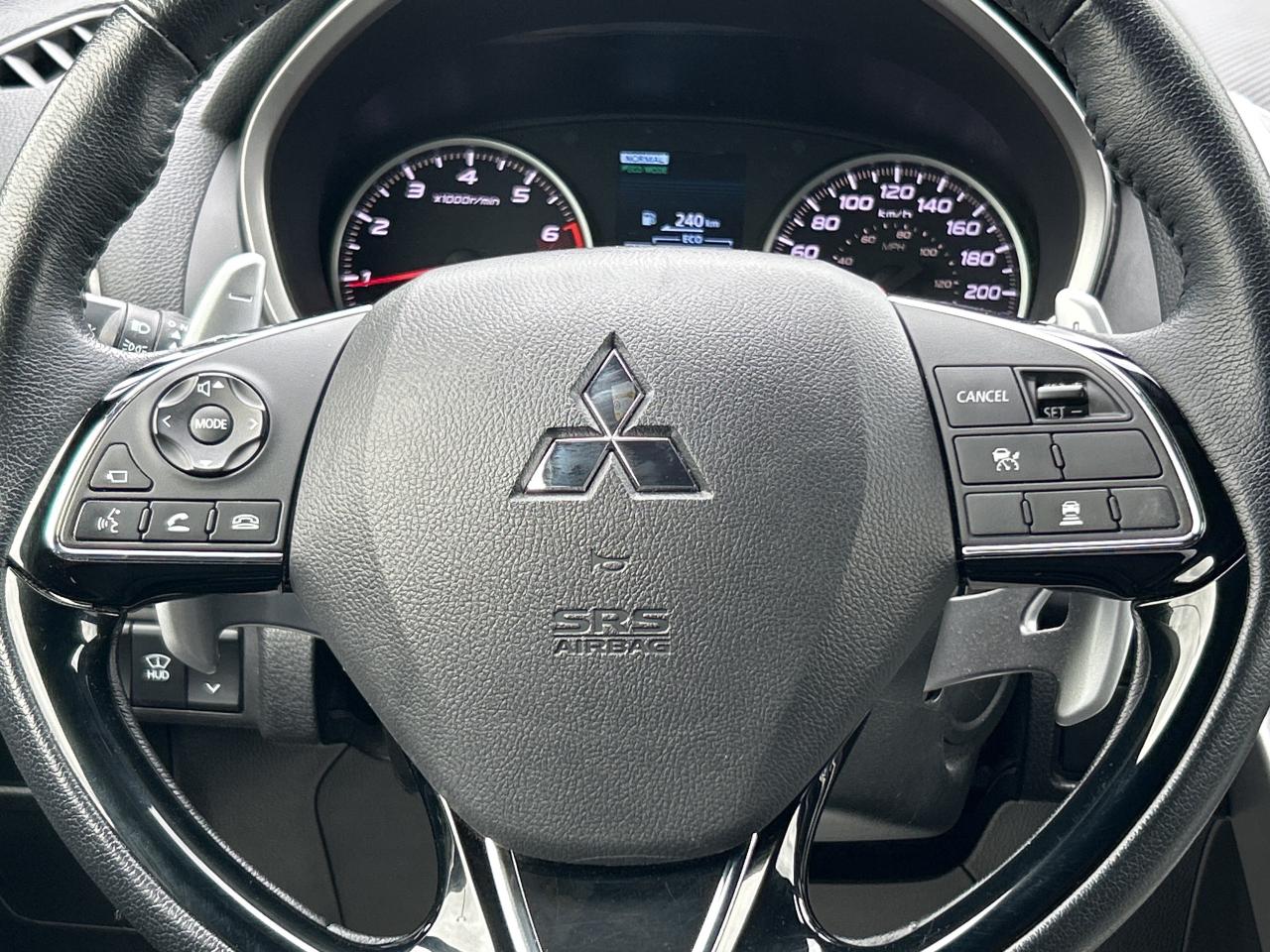 2022 Mitsubishi Eclipse Cross SE HEATED SEATS/ADAPTIVE CRUISE *CALL 613-961-8848 Photo