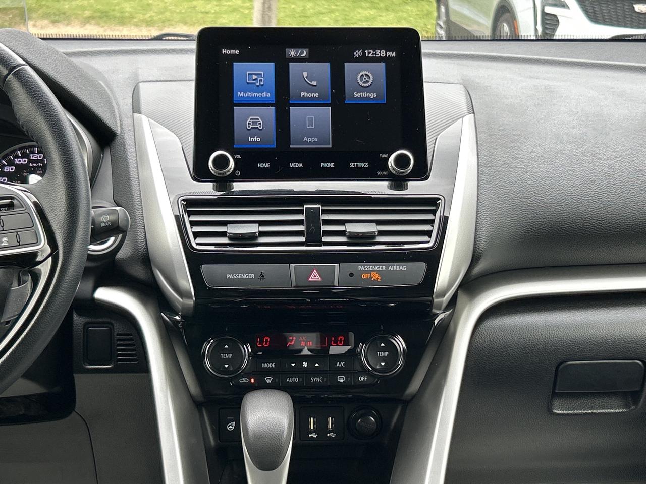 2022 Mitsubishi Eclipse Cross SE HEATED SEATS/ADAPTIVE CRUISE *CALL 613-961-8848 Photo