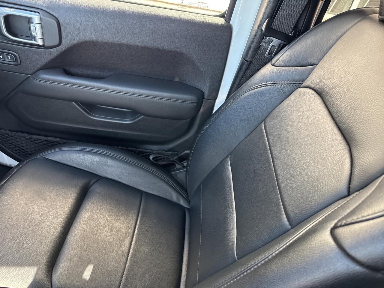 2019 Jeep WRANGLER UNLIMITED Sahara Photo