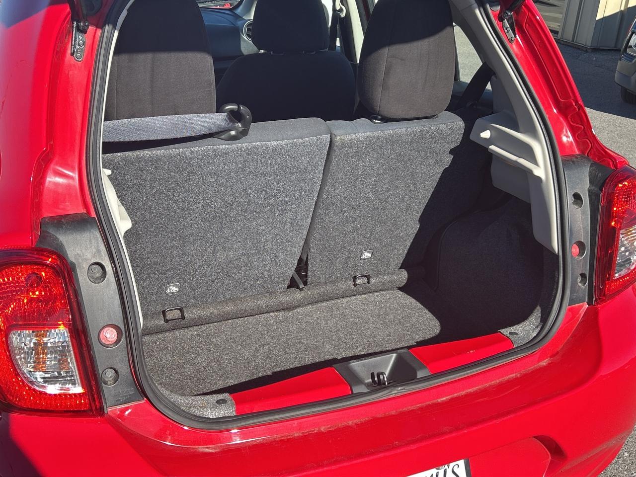 2019 Nissan Micra SV CALL NAPANEE 613-354-2100 Photo