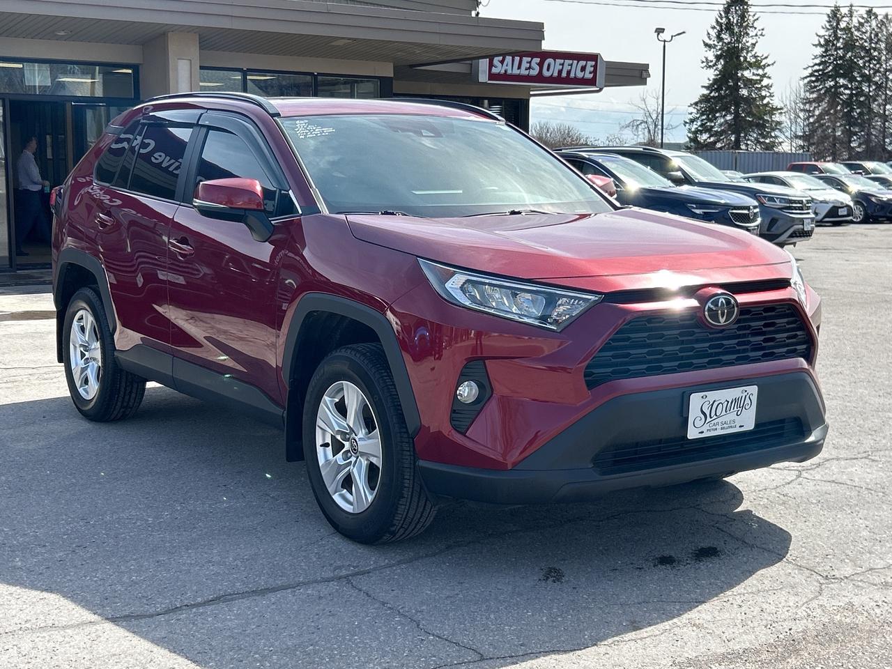 2021 Toyota RAV4 XLE AWD/PWR SUNROOF/ **CALL 613-961-8848 Photo