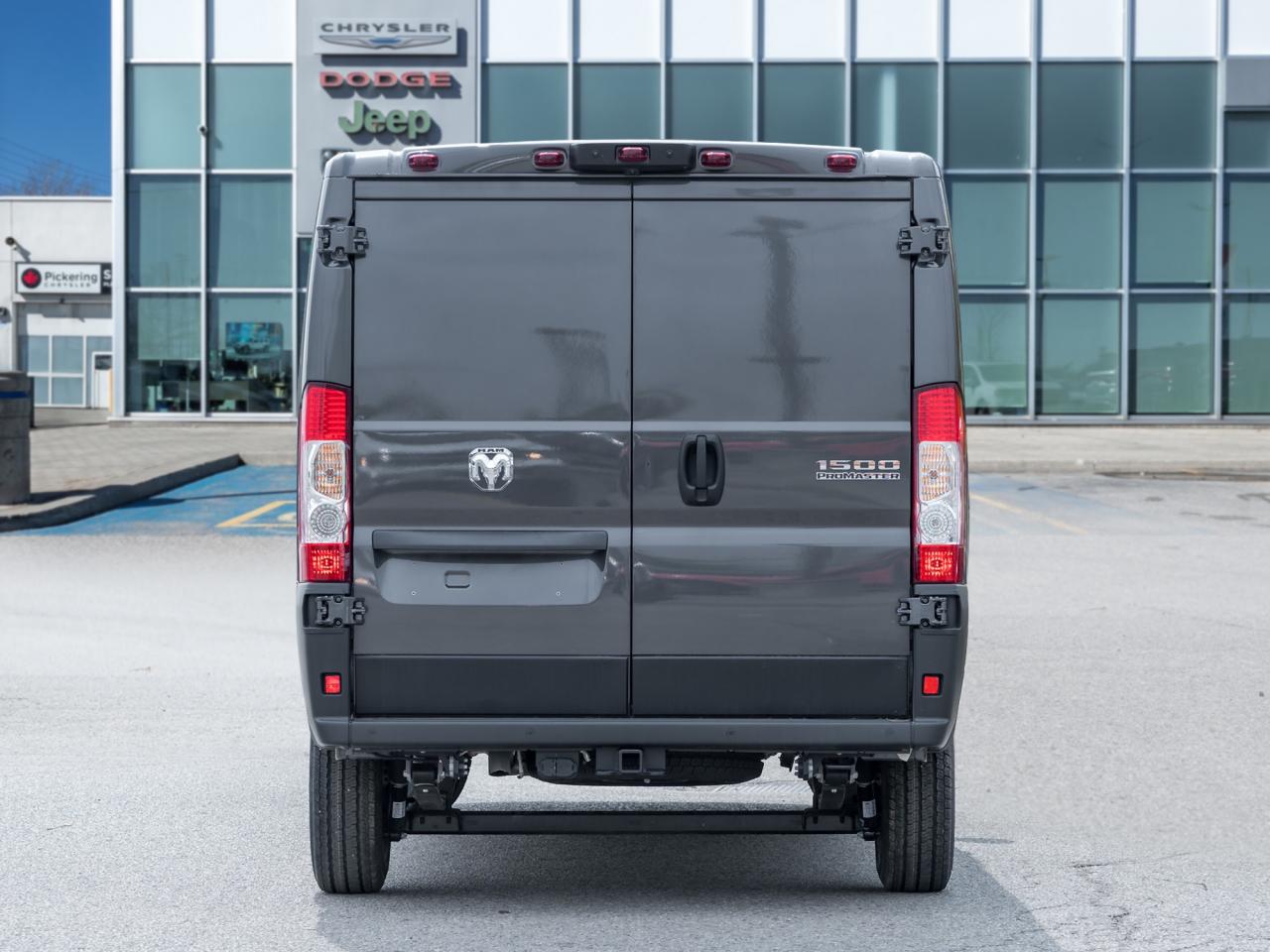 2025 RAM ProMaster 1500 SLT 1500 Low Roof 136  WB  Hitch  Mopar Side Wall Photo