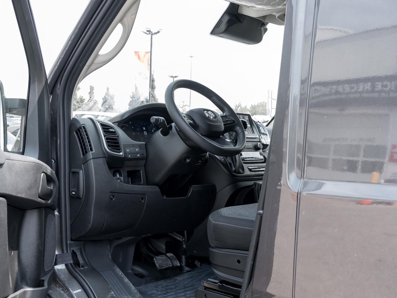 2025 RAM ProMaster 1500 SLT 1500 Low Roof 136  WB  Hitch  Mopar Side Wall Photo