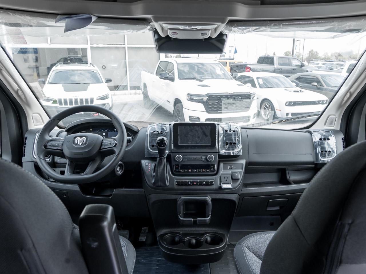 2025 RAM ProMaster 1500 SLT 1500 Low Roof 136  WB  Hitch  Mopar Side Wall Photo