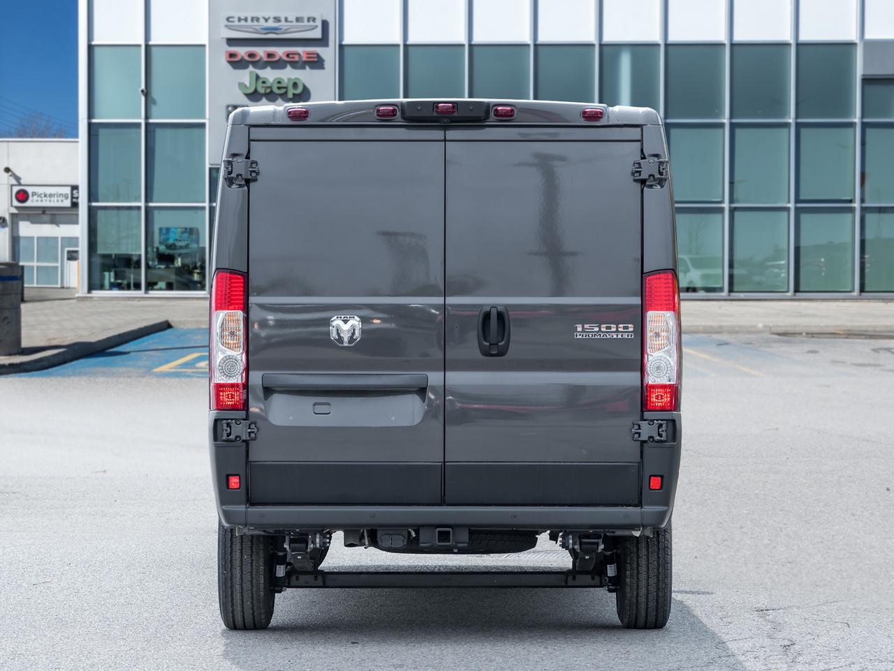 2025 RAM ProMaster 1500 SLT 1500 Low Roof 136  WB  Hitch  Mopar Side Wall Photo