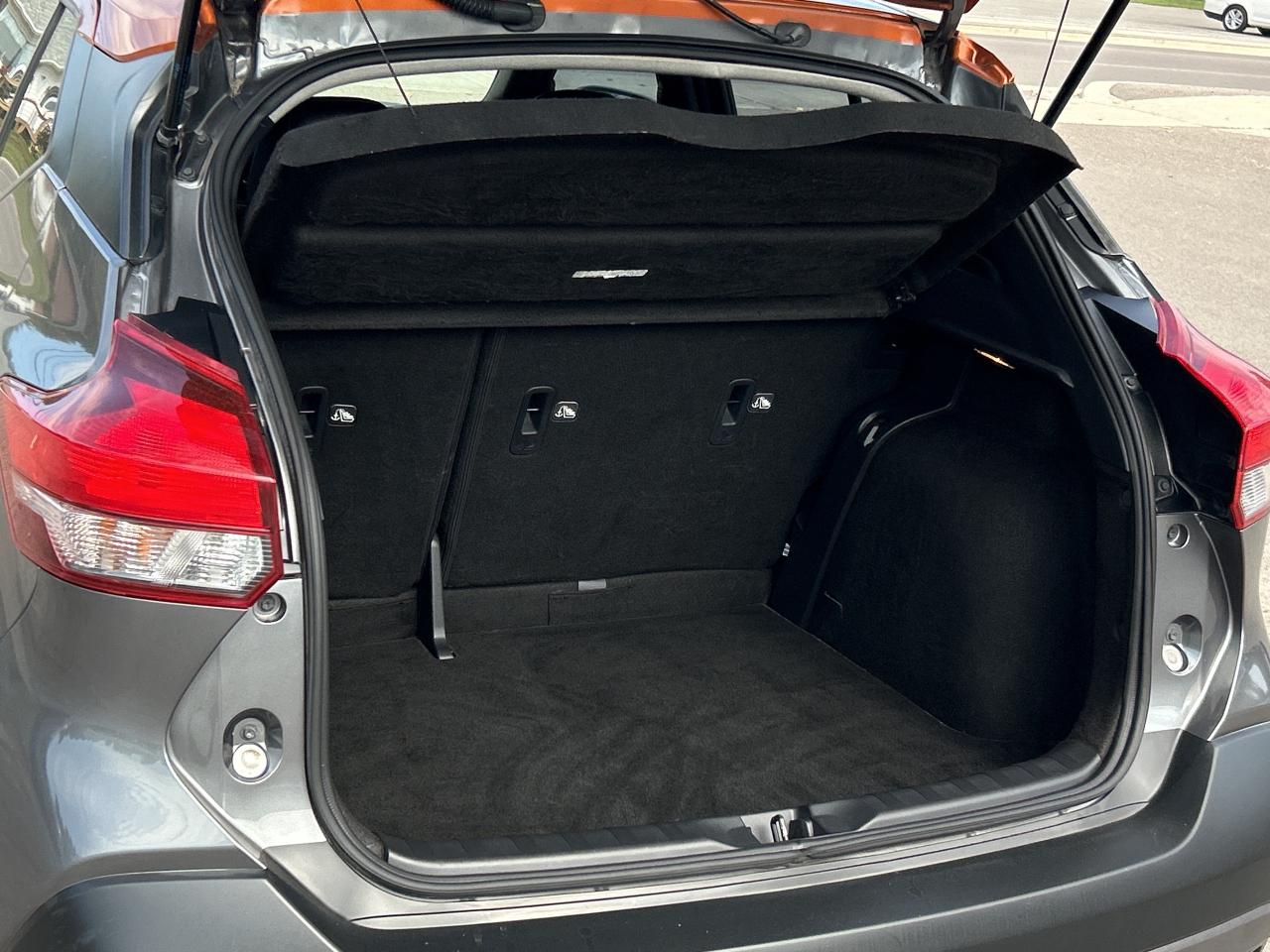 2019 Nissan Kicks SR REMOTE START/HEATED SEATS  CALL PICTON 93K KMS Photo