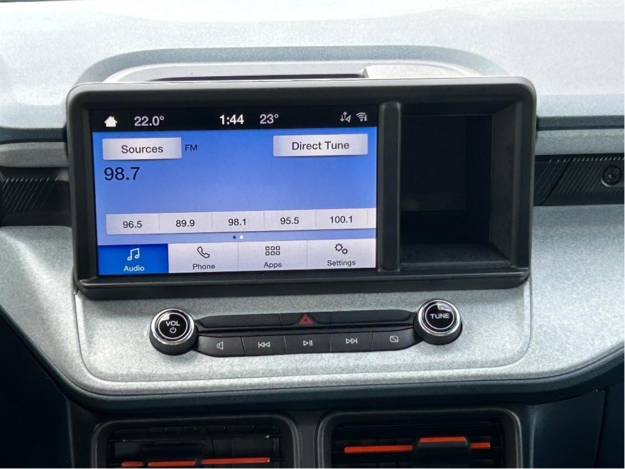 2024 Ford Maverick XLT 4WD SuperCrew  ** CALL 613-961-8848 Photo