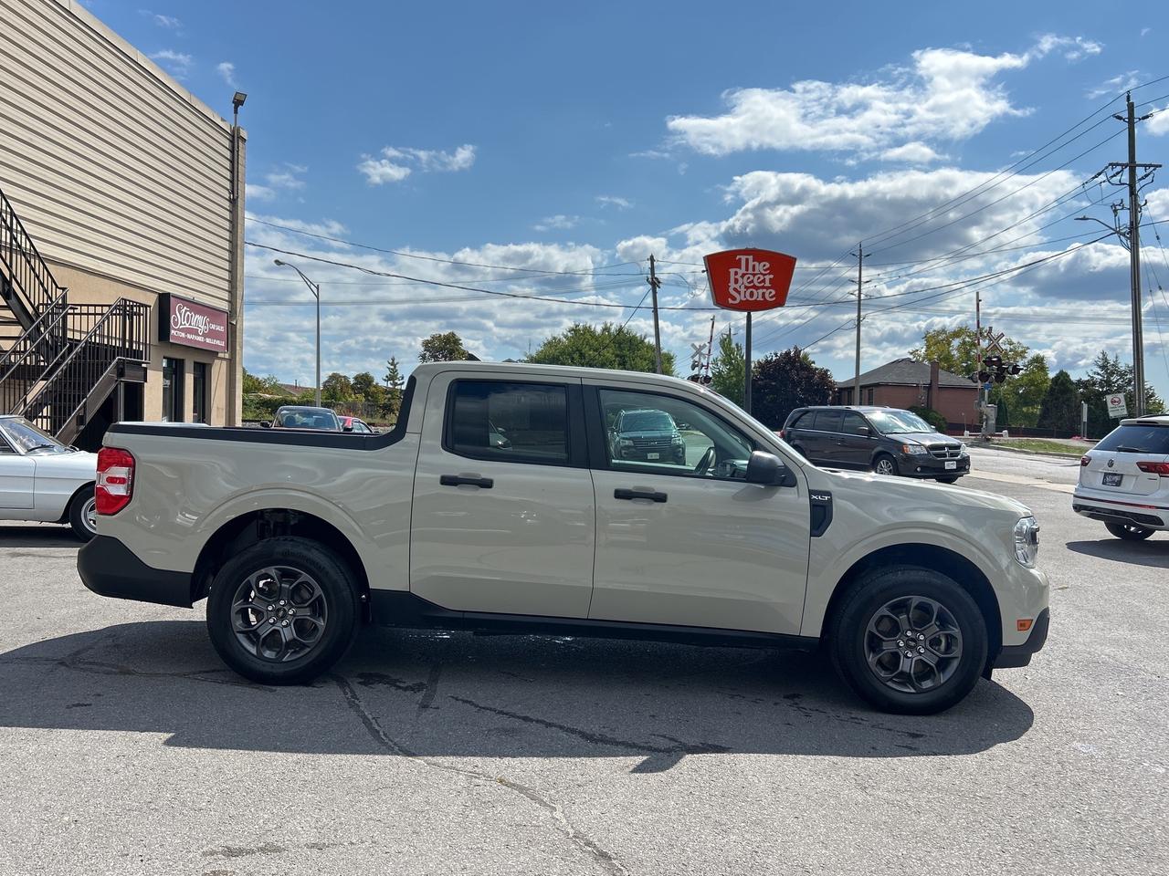 2024 Ford Maverick XLT 4WD SuperCrew  ** CALL 613-961-8848 Photo