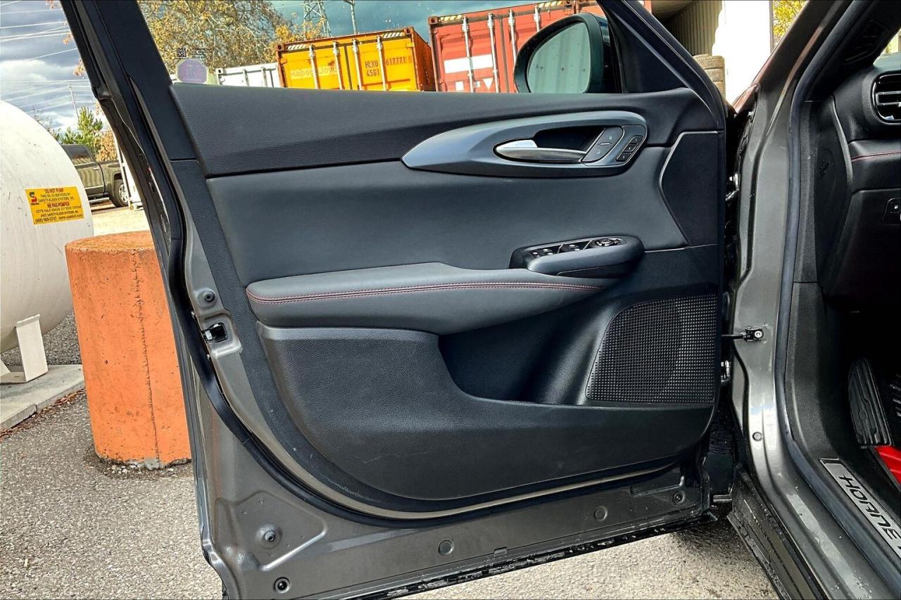 2024 Dodge Hornet PHEV R/T AWD   Track Pack   Heated Seats/Steering Photo