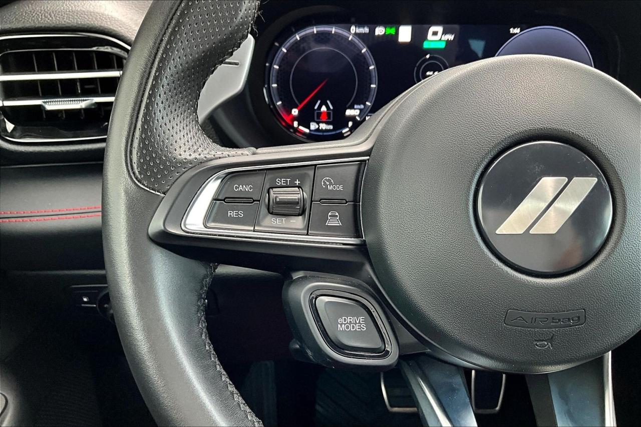 2024 Dodge Hornet PHEV R/T AWD   Track Pack   Heated Seats/Steering Photo