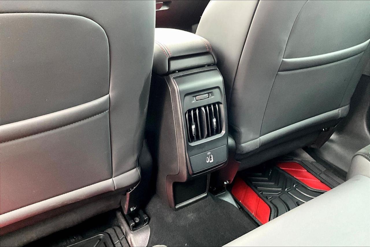 2024 Dodge Hornet PHEV R/T AWD   Track Pack   Heated Seats/Steering Photo