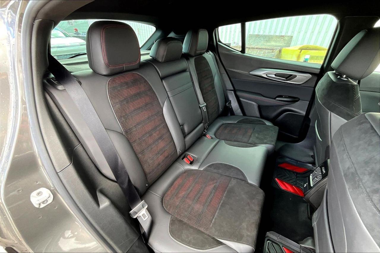 2024 Dodge Hornet PHEV R/T AWD   Track Pack   Heated Seats/Steering Photo