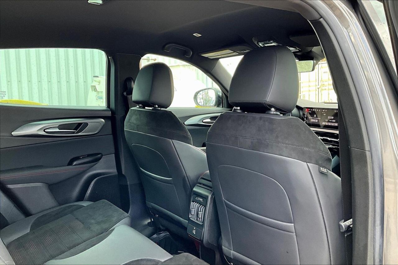 2024 Dodge Hornet PHEV R/T AWD   Track Pack   Heated Seats/Steering Photo