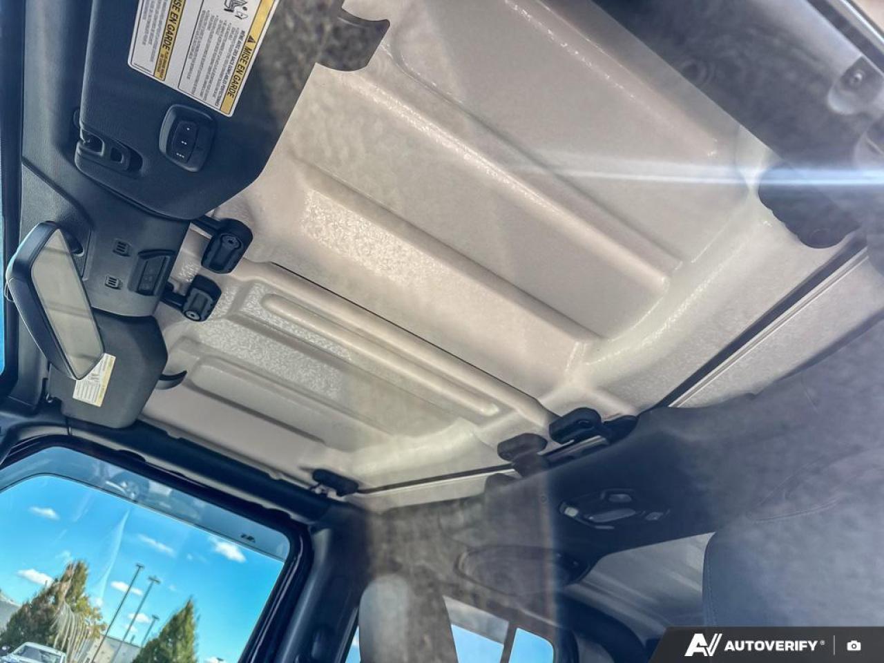 2022 Jeep Gladiator Rubicon 4x4   TONNEAU COVER   LTHR   CLEAN CARFX Photo