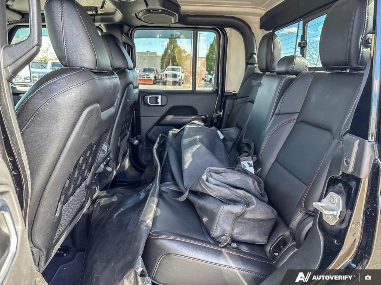 2022 Jeep Gladiator Rubicon 4x4   TONNEAU COVER   LTHR   CLEAN CARFX Photo