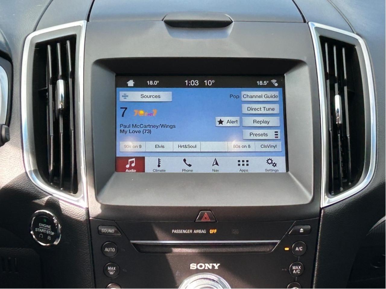 2018 Ford Edge Titanium AWD/LEATHER/NAV/PANO ROOF CALL NAPANEE Photo