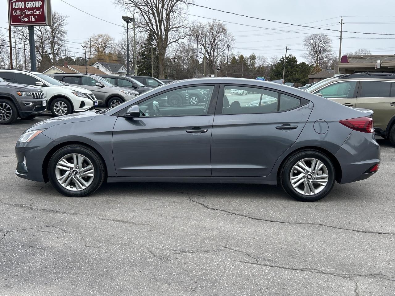 2020 Hyundai Elantra Preferred w/Sun & Safety CALL NAPANEE 613-354-2100 Photo