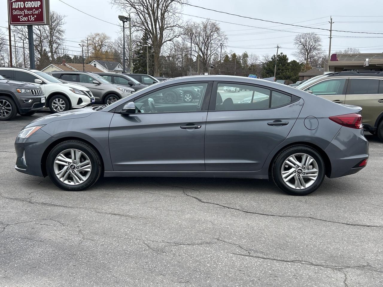 2020 Hyundai Elantra Preferred w/Sun & Safety CALL NAPANEE 613-354-2100 Photo