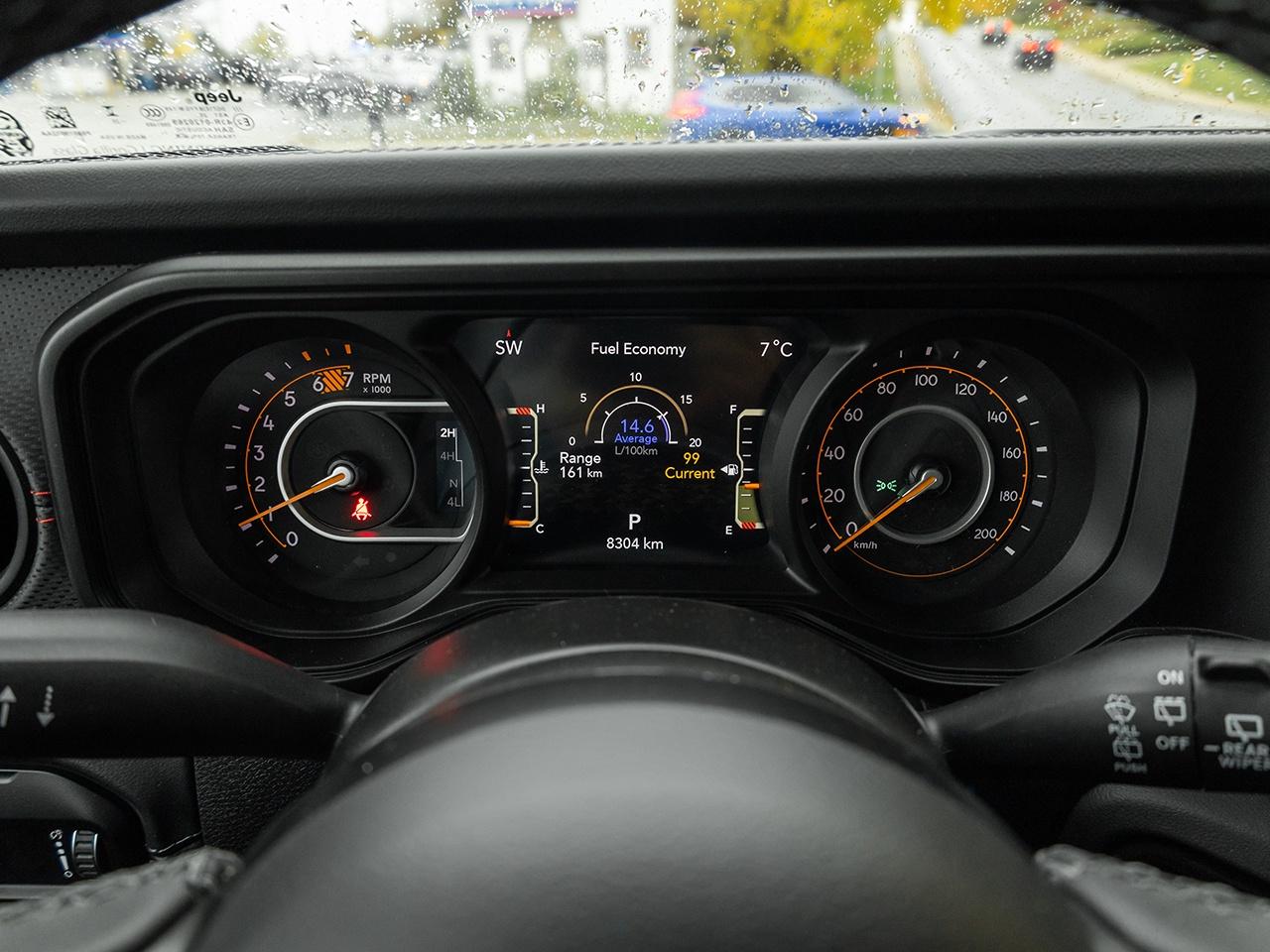 2025 Jeep Wrangler Rubicon 4 Door 4x4  LEATHER  LOW KMS Photo