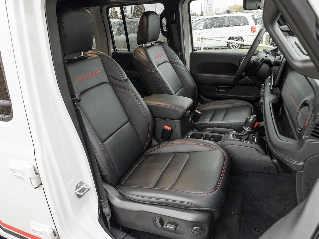 2025 Jeep Wrangler Rubicon 4 Door 4x4  LEATHER  LOW KMS Photo