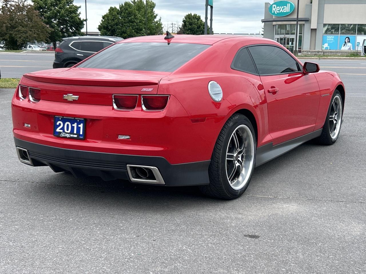 2011 Chevrolet Camaro 2SS 6.2L  6-SPEED CALL NAPANEE 613-354-2100 Photo4