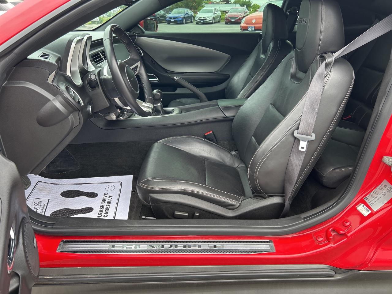 2011 Chevrolet Camaro 2SS 6.2L  6-SPEED CALL NAPANEE 613-354-2100 Photo